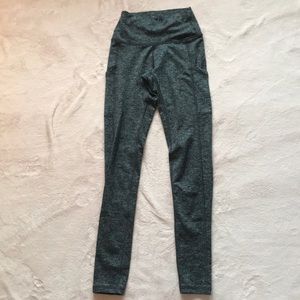 gray aerie leggings with pockets